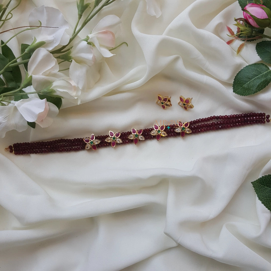 Cute Floral Design Bead Choker