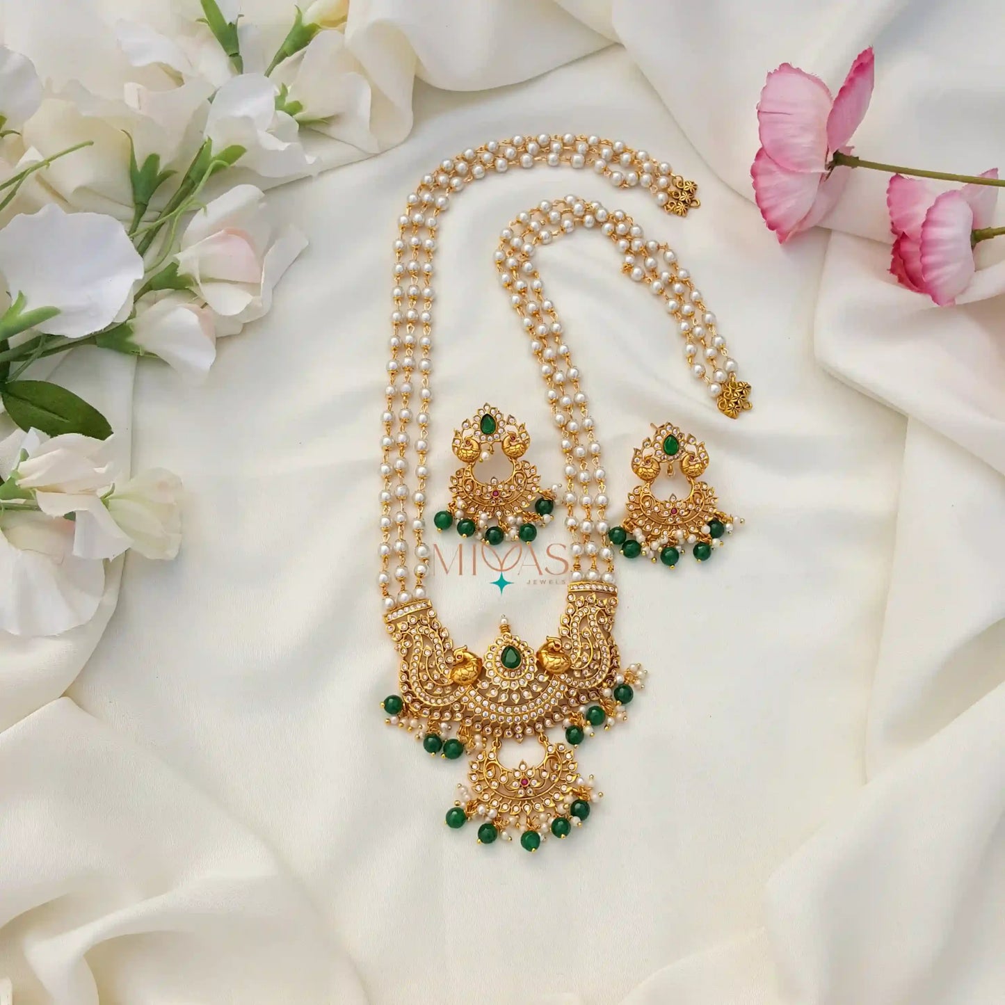 Adorable Look AD Stone Haram With Pearls