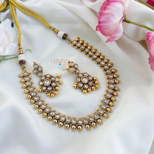 Stunning Gold Look Alike Pearl Necklace