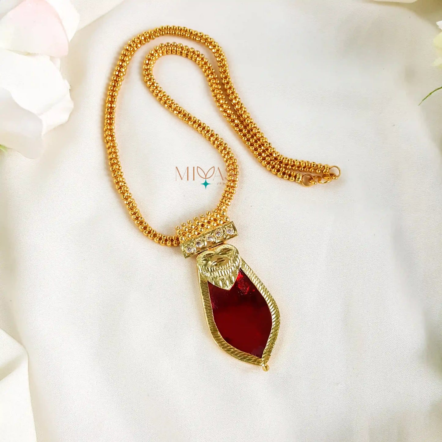 Lovely Nagapadam Pendant Chain - Red