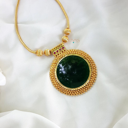 Round Palaka Pendant Necklace