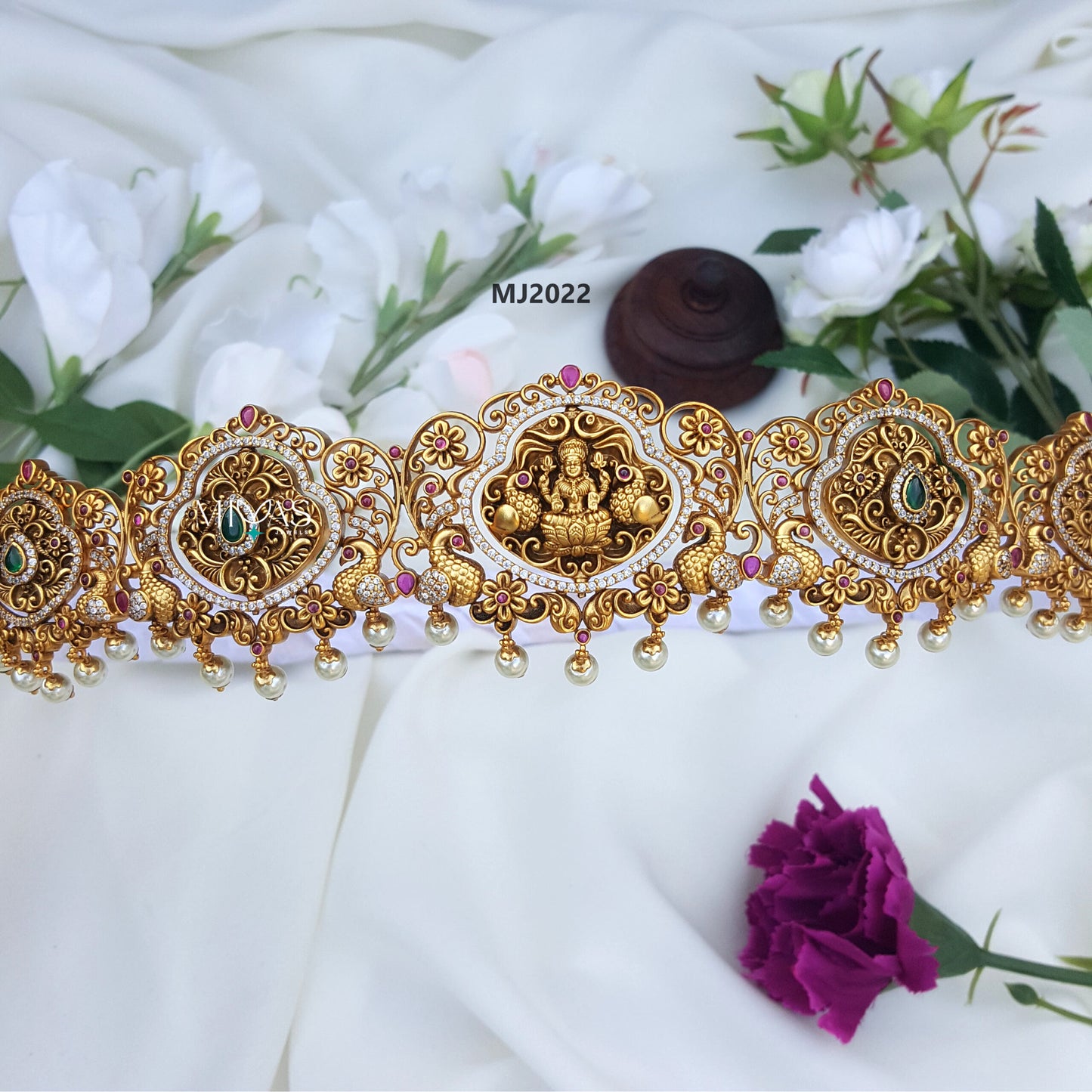 Traditional And Heavily Crafted Lakshmi Devi Rotatable Bridal Hip Belt