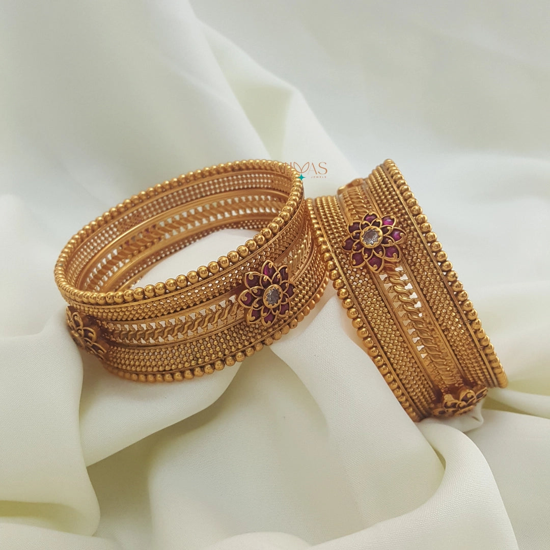 Gold look alike Floral Broad Bangle