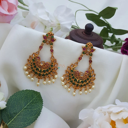 Elegant look Kemp Hanging Earring