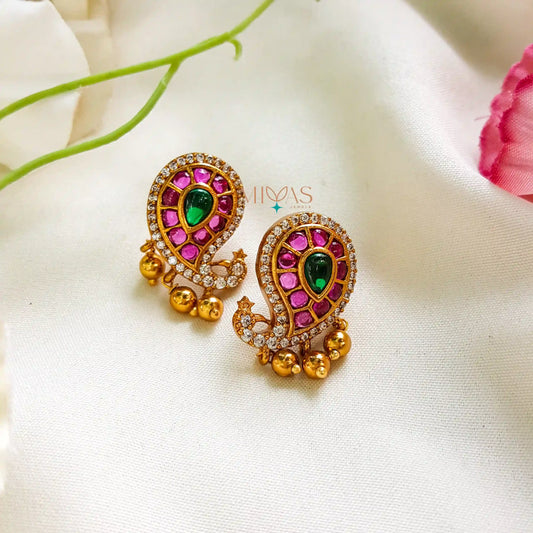 Lovely Peacock Kemp Stone Earring