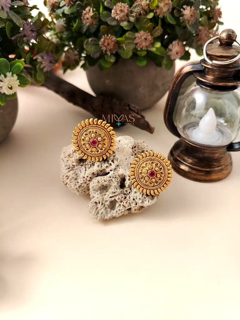 Latha - Floral Earring