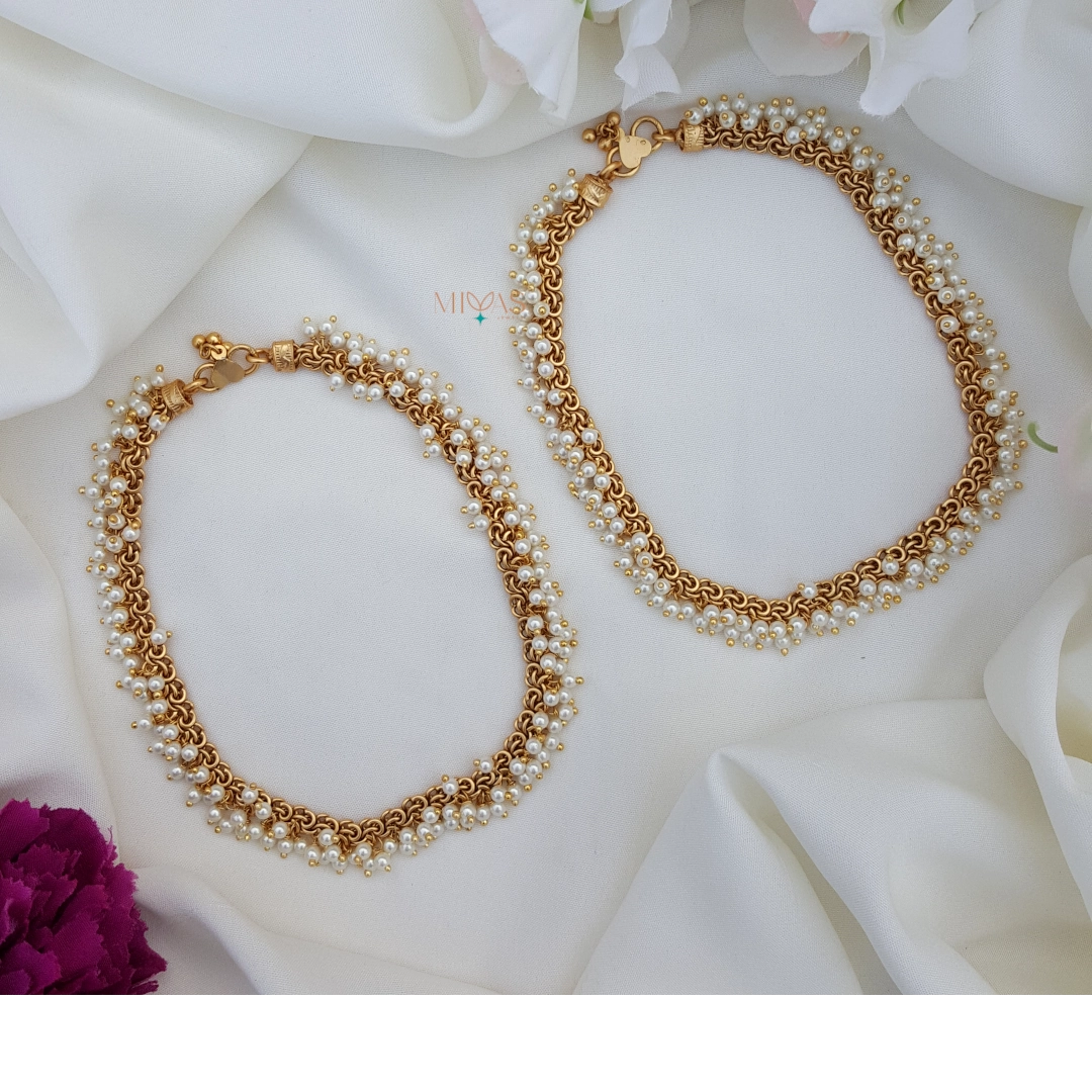 Elegant Pearl Anklet