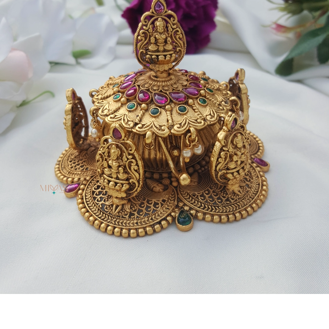 Royal Look fine crafted Lakshmi Design Kum kum box