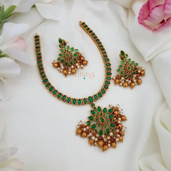 Beautiful Green Attigai Necklace