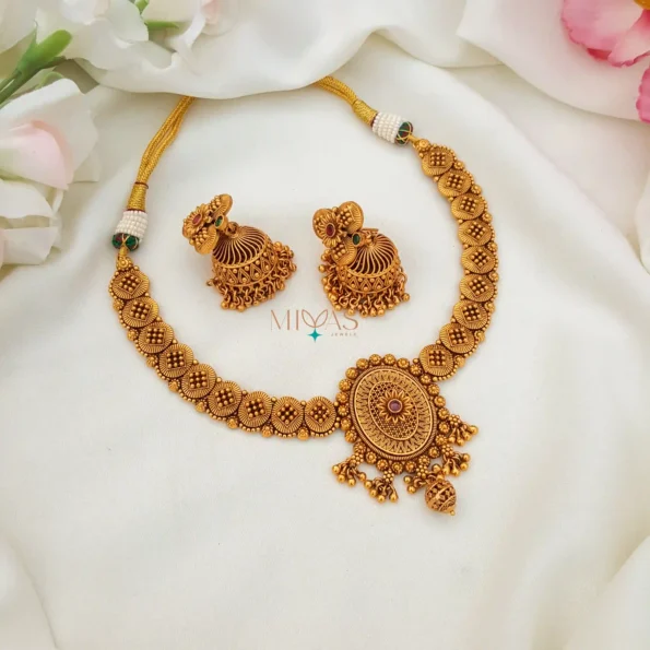 Splendid Design Antique Finish Necklace