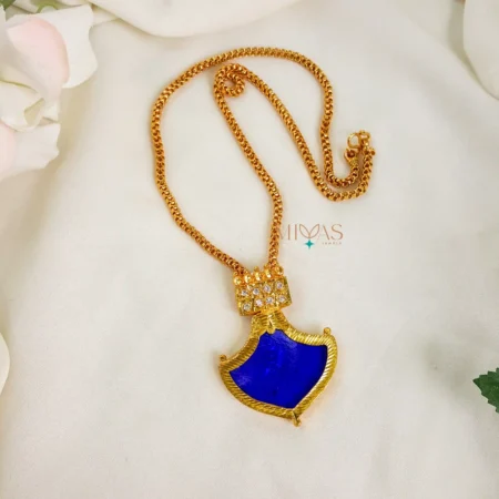 Beautiful Gold look Pendant Chain - Blue