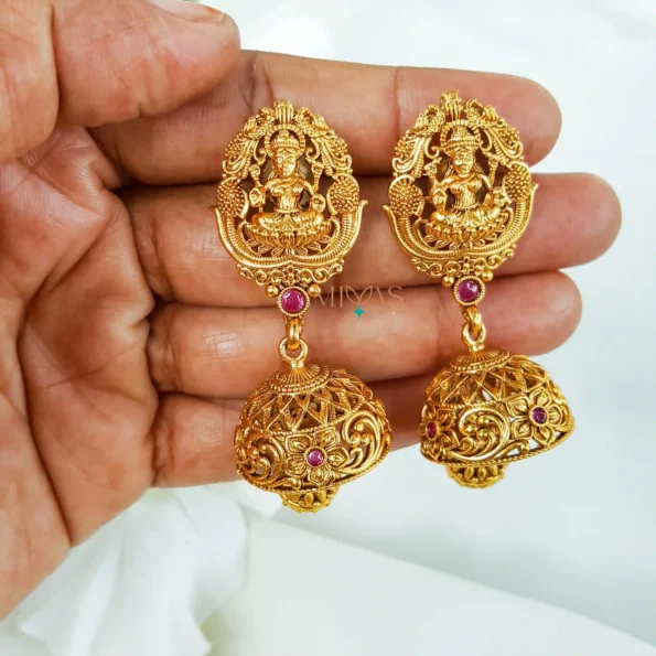 Stunning Crafted Lakshmi Motif Beaded Haram