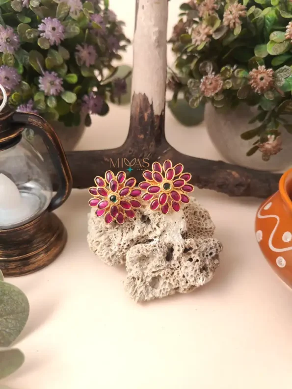 Zara - Floral Earring