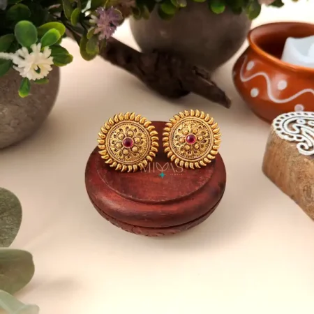 Latha - Floral Earring
